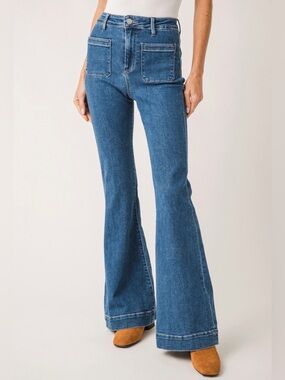 Risen Sedona Patch Pocket Jeans size 9/29. Length 41.5” in seam 31” waist 29”
